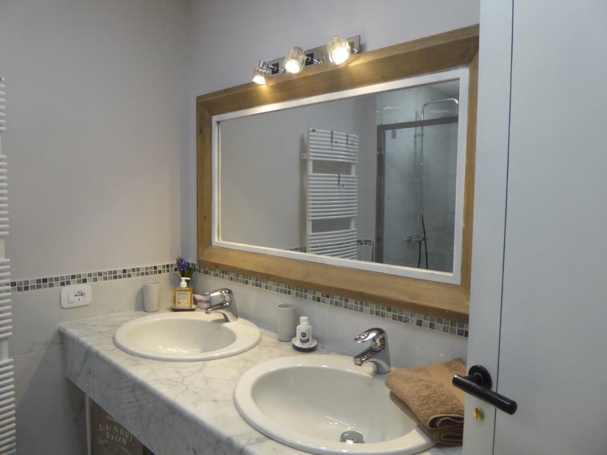 Covo Giulia Appartement Genua Buitenkant foto