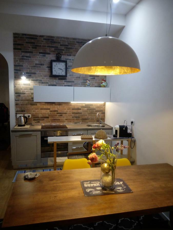 Covo Giulia Appartement Genua Buitenkant foto